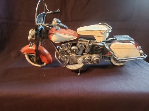 SCRAP METAL HANDCRAFTED HARLEY DAVIDSON BIKE